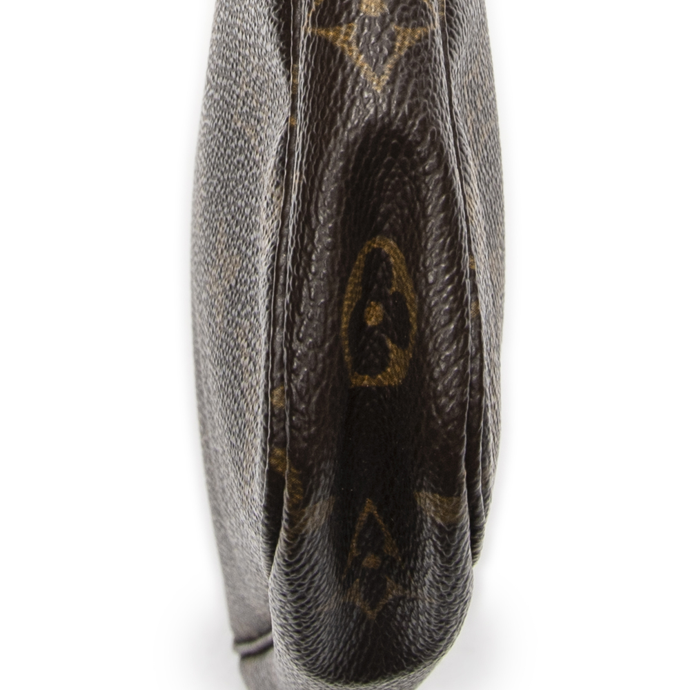Louis Vuitton Pochette Accessoires - Picture 8 of 10